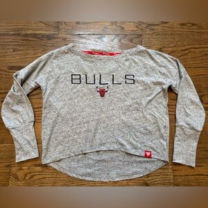 Fanatics Chicago Bulls Women’s Gray Long Sleeve Dolman Top, Size Small